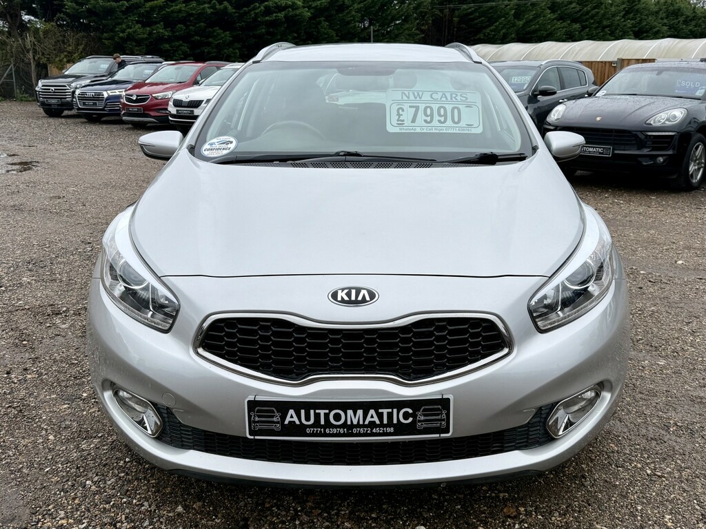 Kia Ceed 1.6 Crdi 3 Silver #2