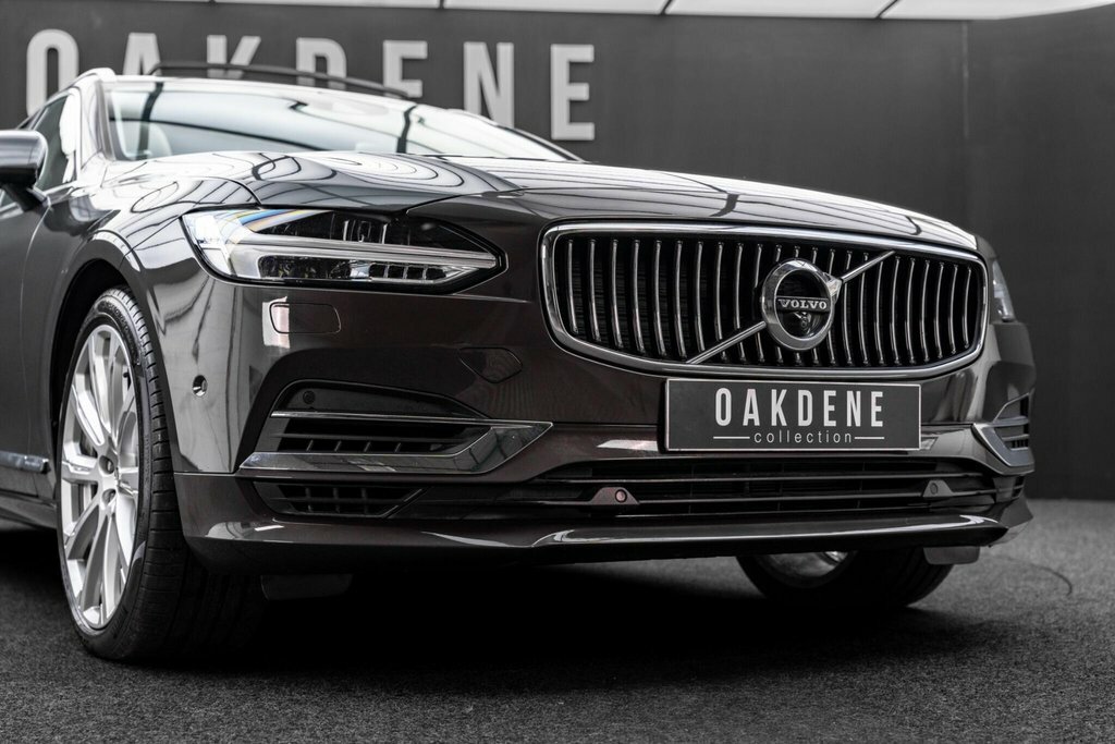 Volvo V90 D4 R-design Plus Blue #36