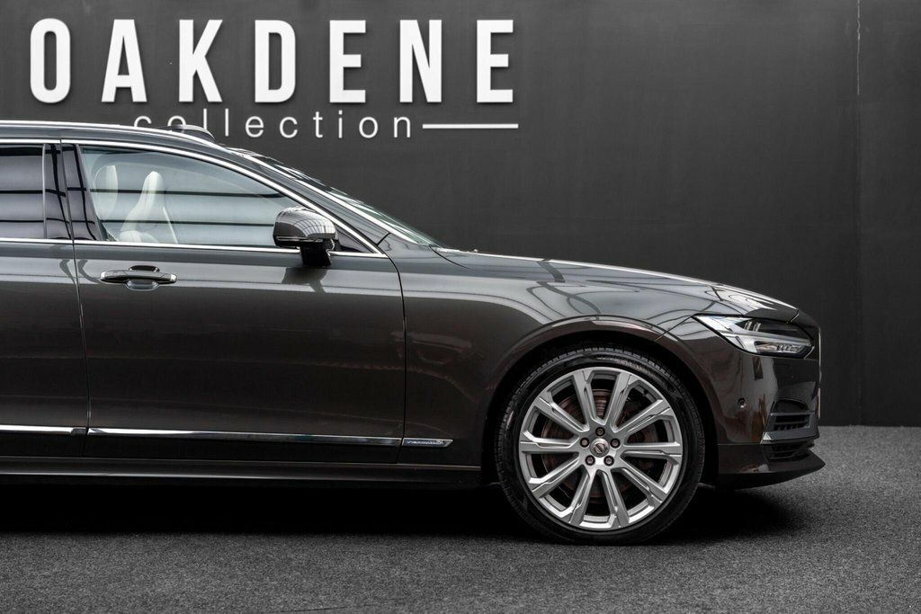 Volvo V90 D4 R-design Plus Blue #42
