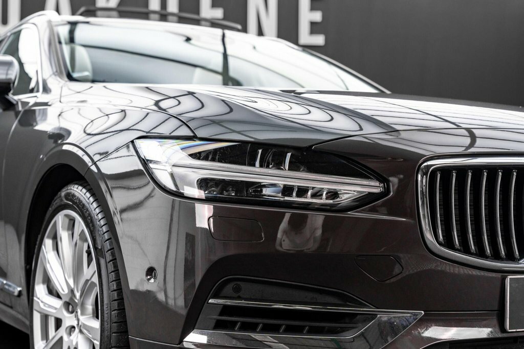 Volvo V90 D4 R-design Plus Blue #34