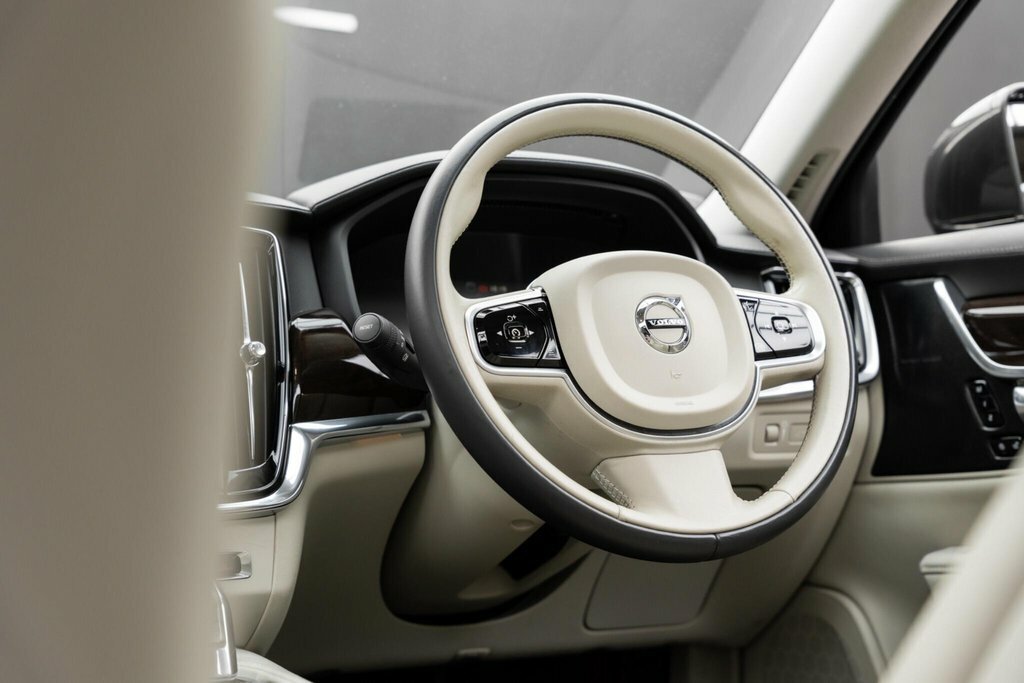 Volvo V90 D4 R-design Plus Blue #35