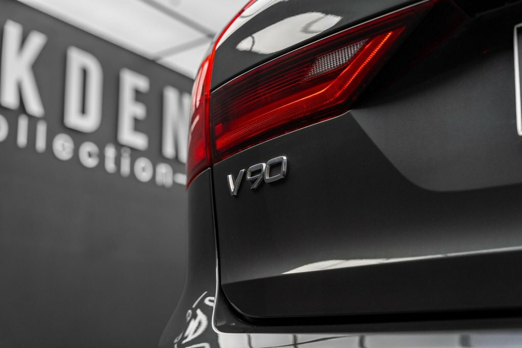 Volvo V90 D4 R-design Plus Blue #44