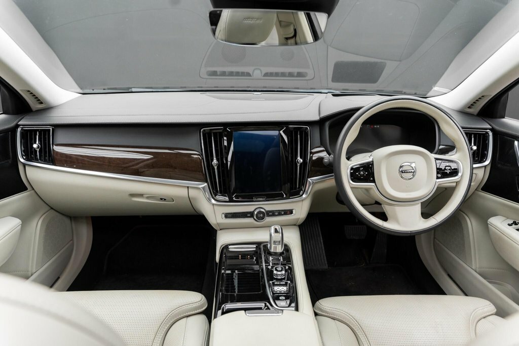 Volvo V90 D4 R-design Plus Blue #43