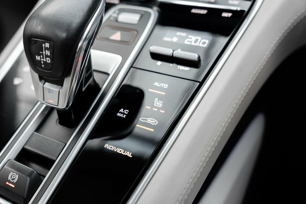 Porsche Panamera 4 Pdk White #10