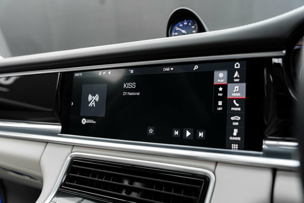 Porsche Panamera 4 Pdk White #30
