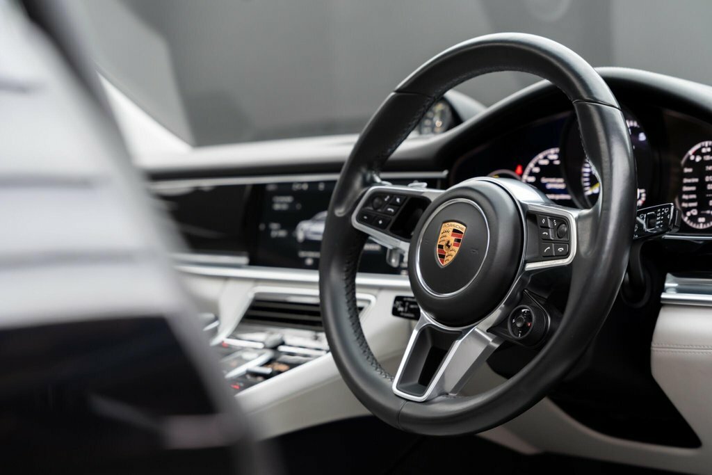 Porsche Panamera 4 Pdk White #49
