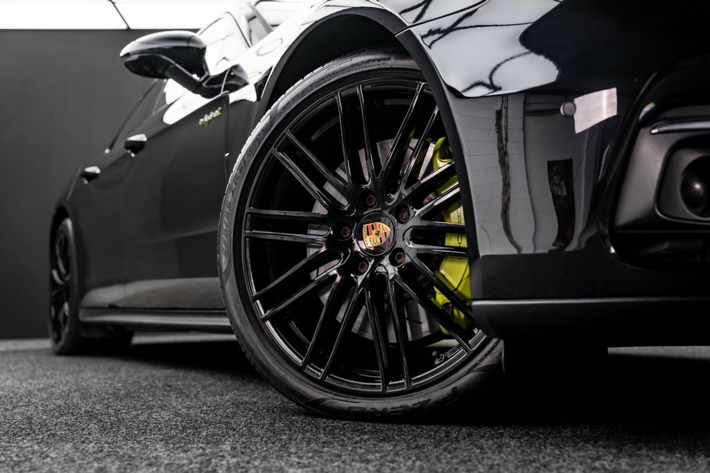 Porsche Panamera 4 Pdk White #33