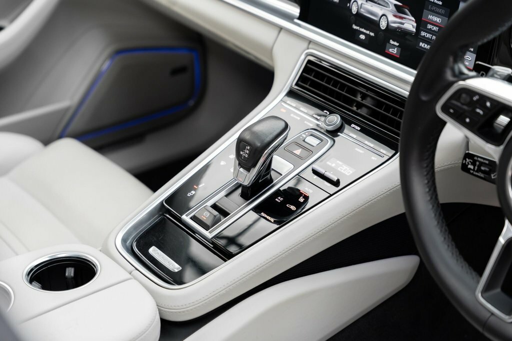 Porsche Panamera 4 Pdk White #22