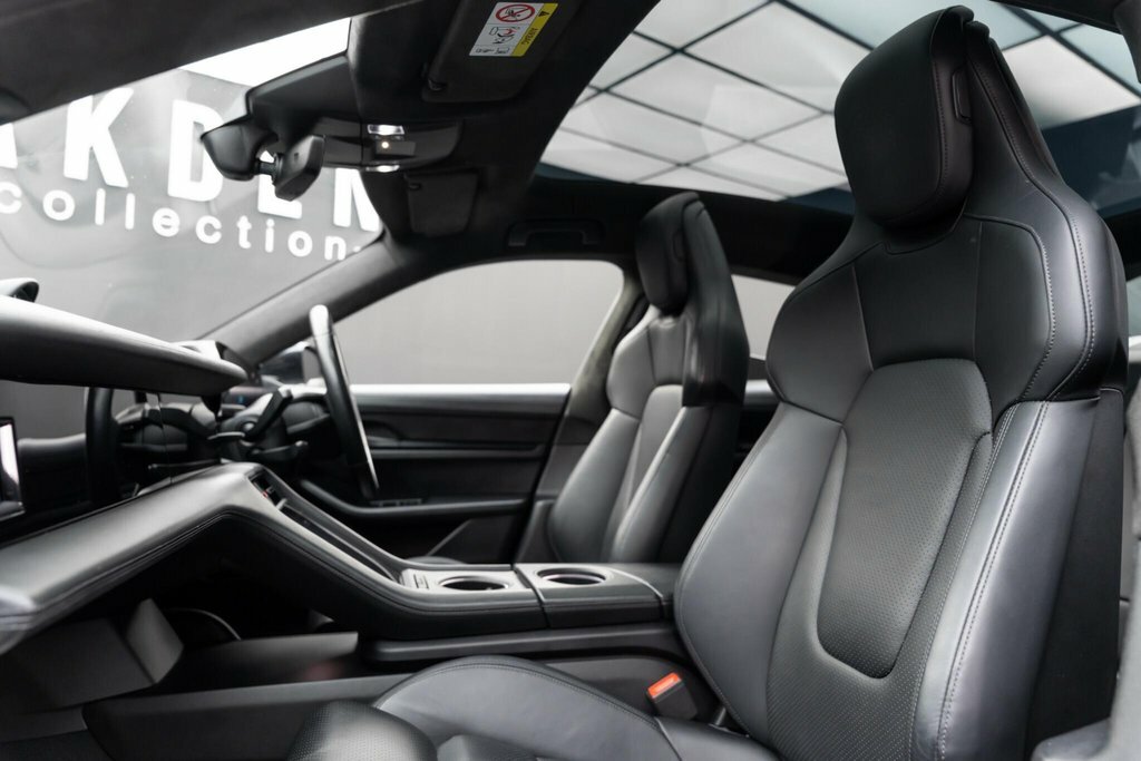 Porsche Taycan Performance Plus 93.4Kwh Turbo 4Wd #2