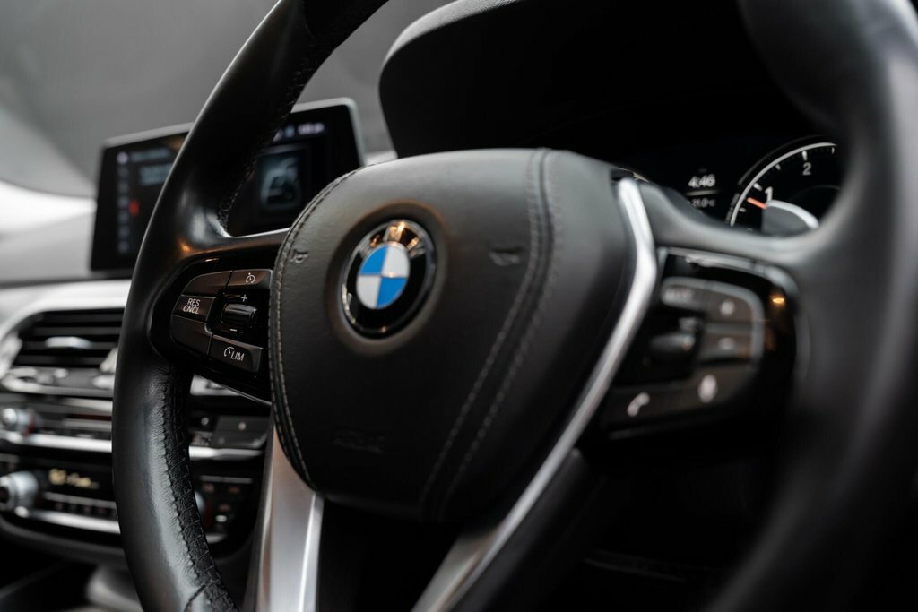 BMW 5 Series Se Grey #36