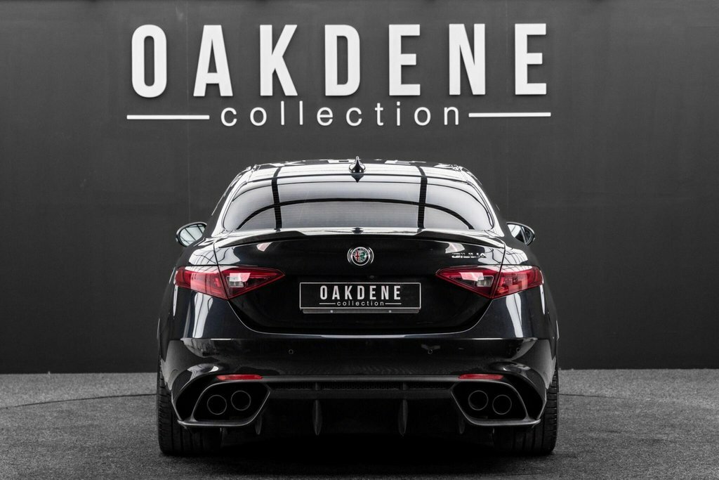 Alfa Romeo Giulia 2.2 Jtdm-2 180 Tecnica Red #9