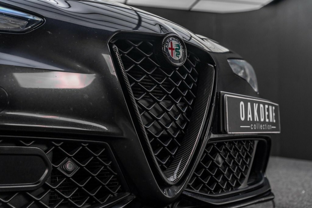 Alfa Romeo Giulia 2.2 Jtdm-2 180 Tecnica Red #42