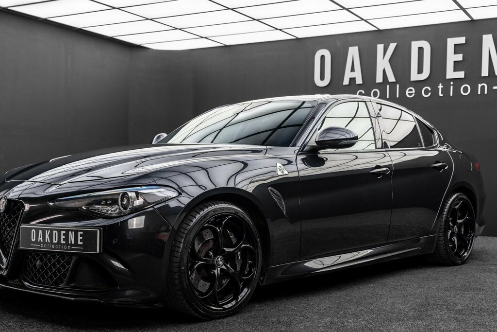 Alfa Romeo Giulia 2.2 Jtdm-2 180 Tecnica Red #22