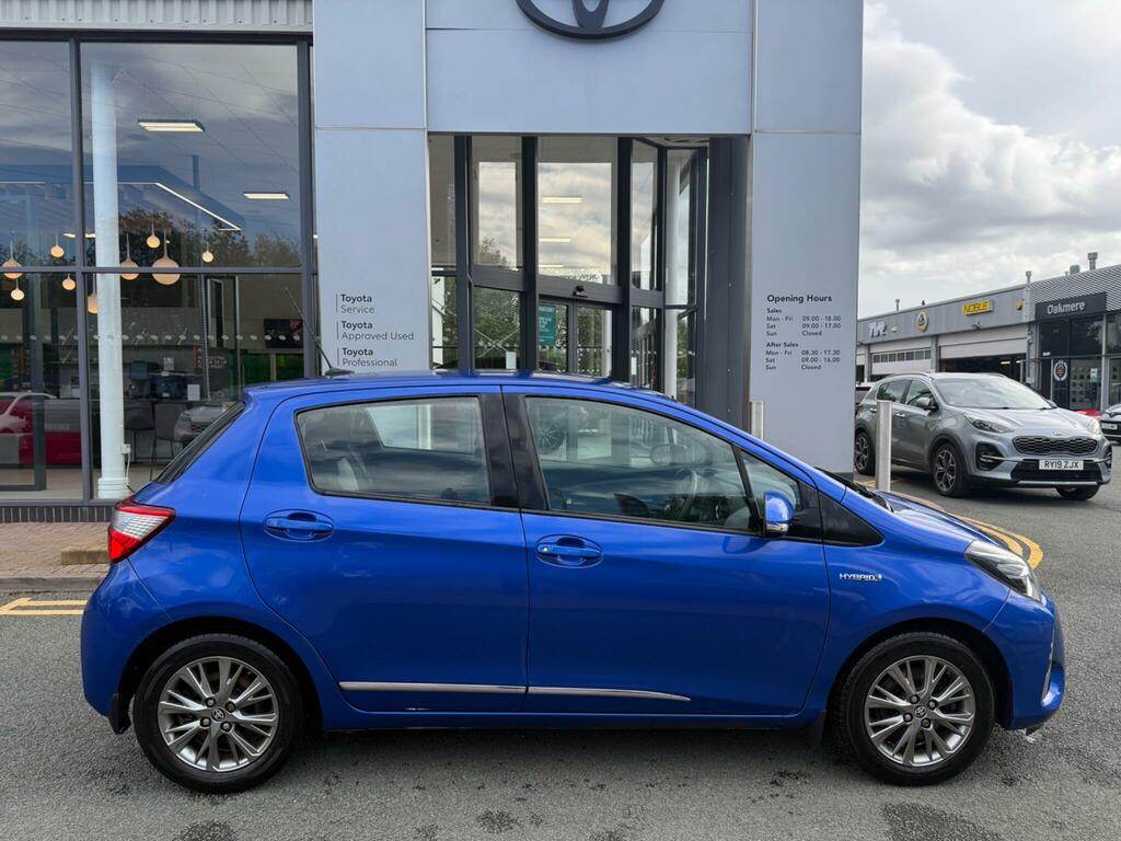 Toyota Yaris 1.5 Hybrid Icon Tech Cvt Blue #2