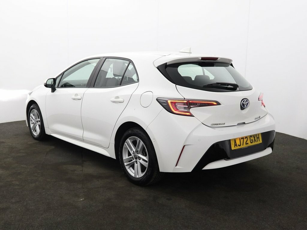 Toyota Corolla 1.8L Icon Tech AJ72GXH White #5