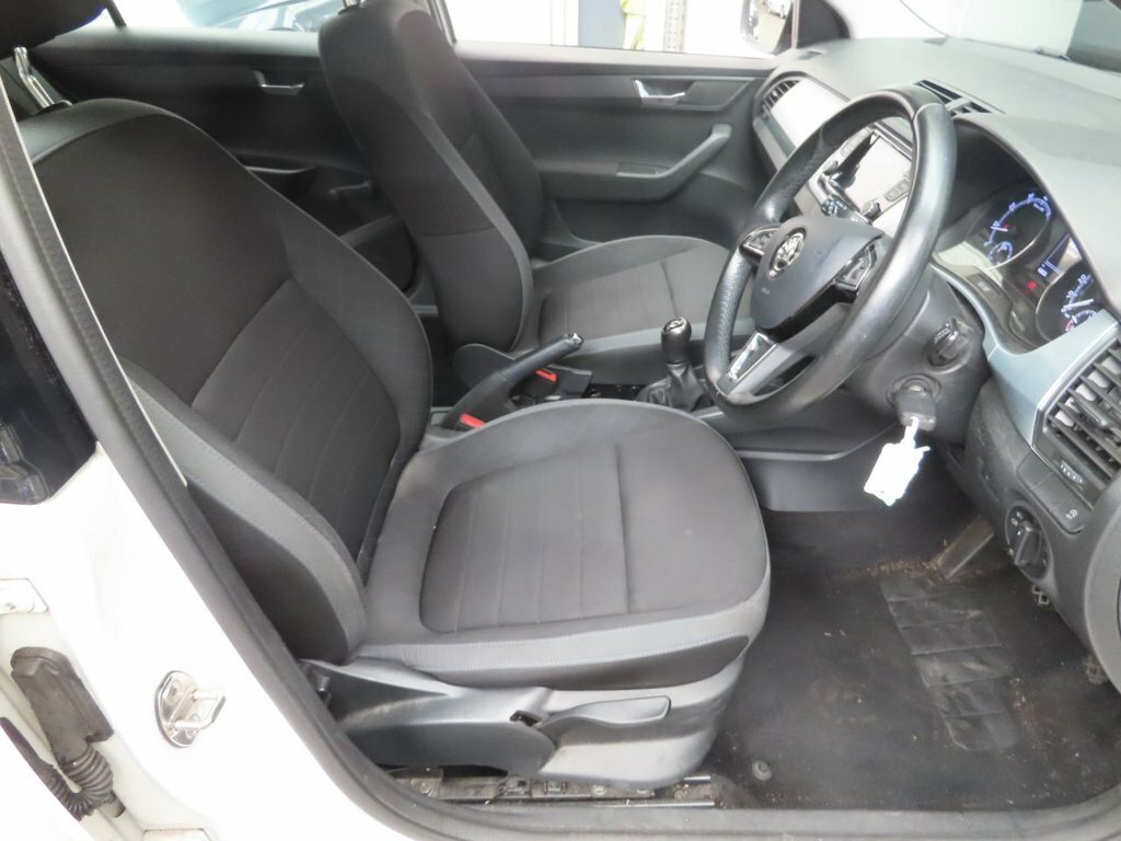 Skoda Fabia S Blue #7