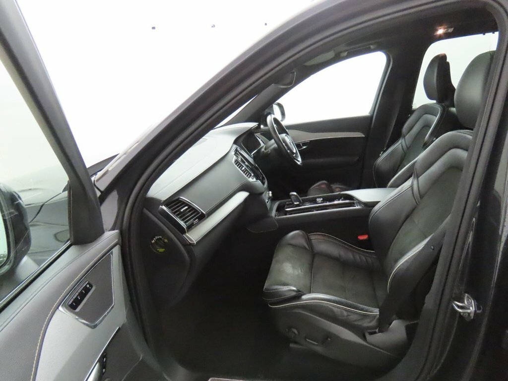 Volvo XC90 Suv Black #8