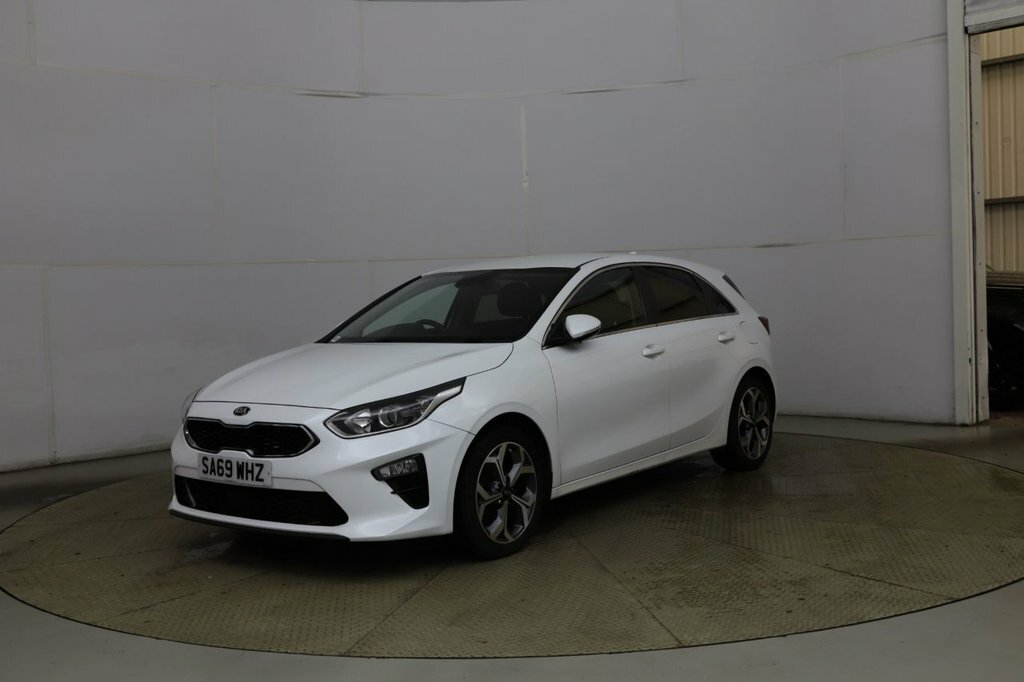 Kia Ceed 1L 3 White #3