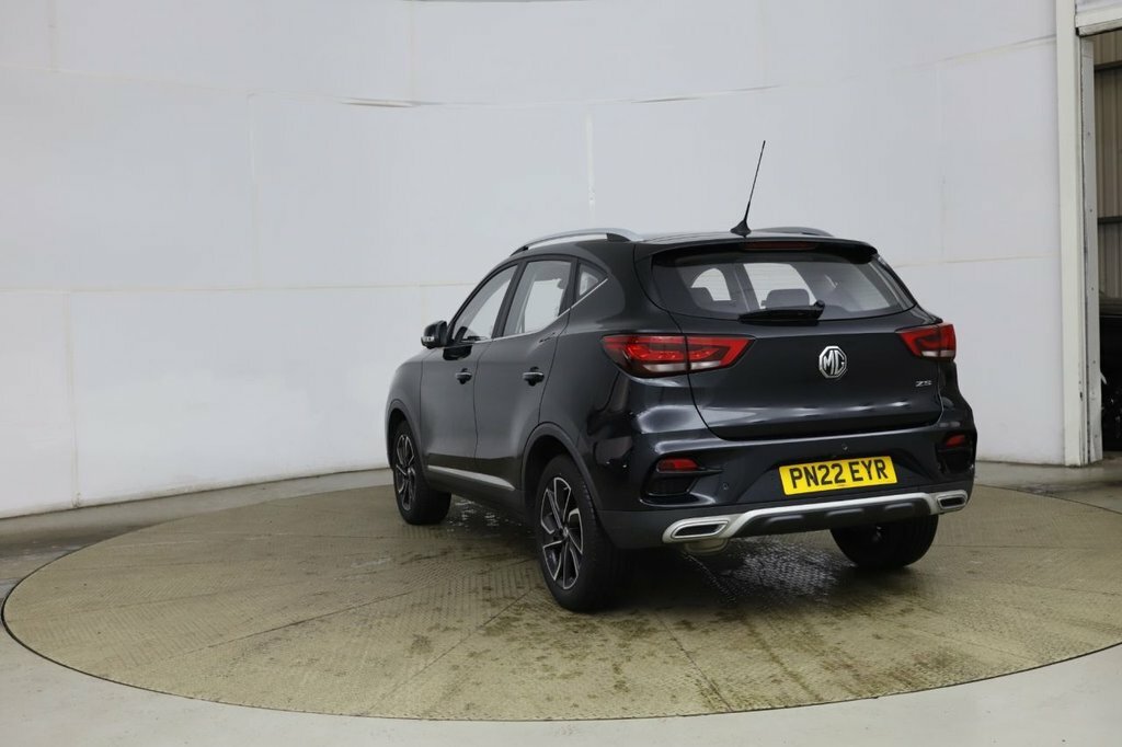MG ZS 1L Exclusive Black #5