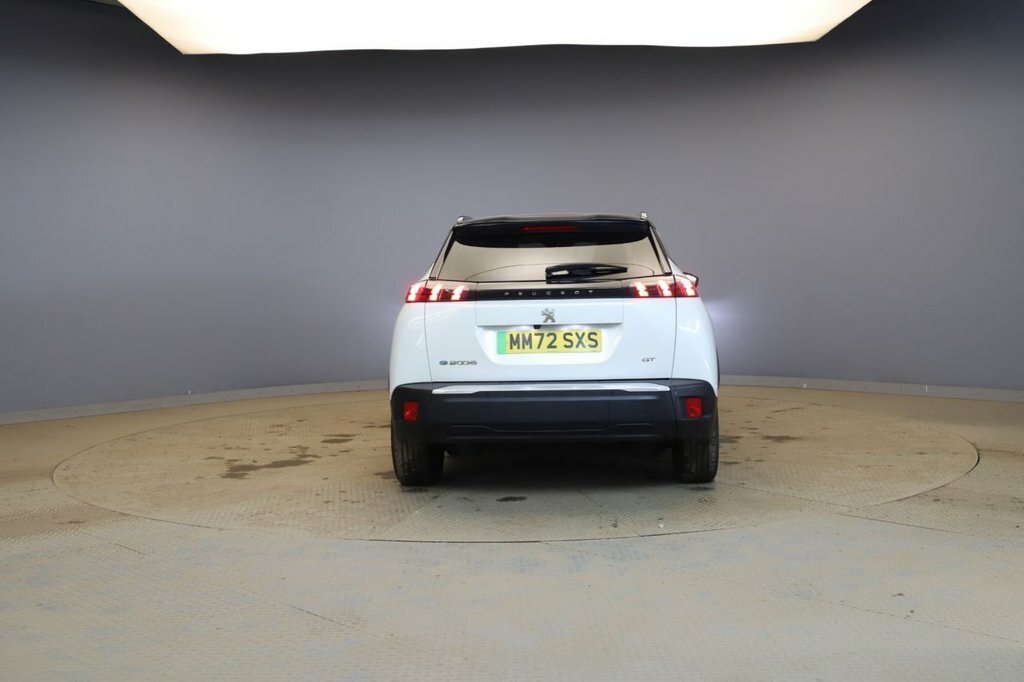 Peugeot e-2008 Suv White #5