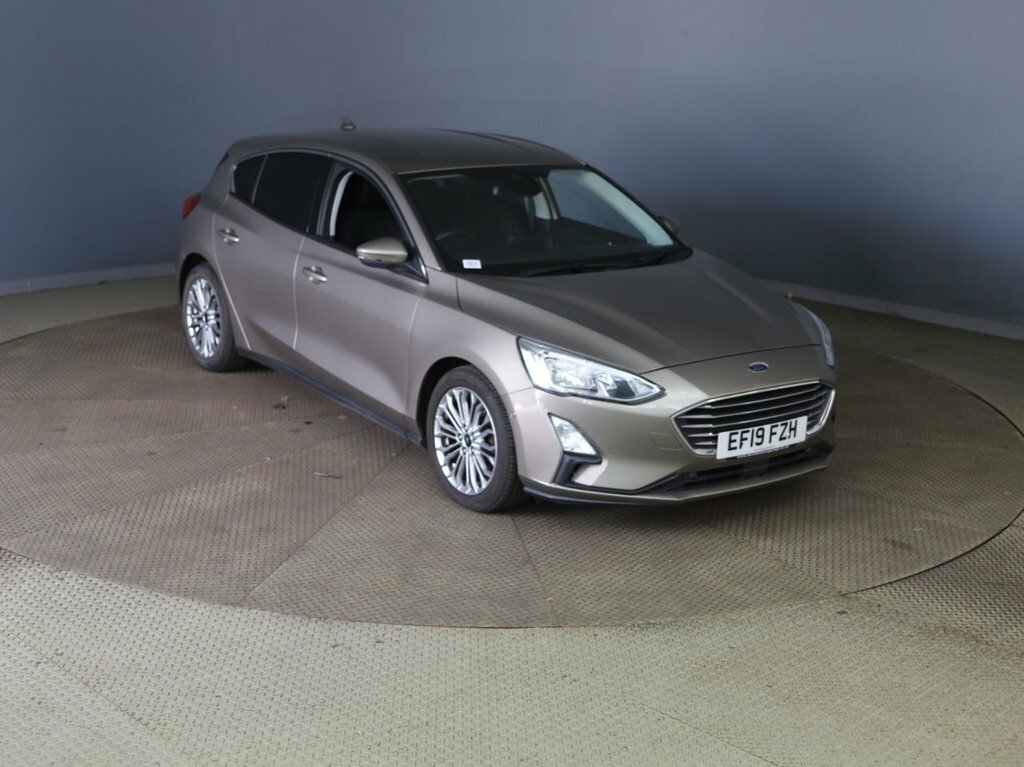Ford Focus 1L Titanium X Silver