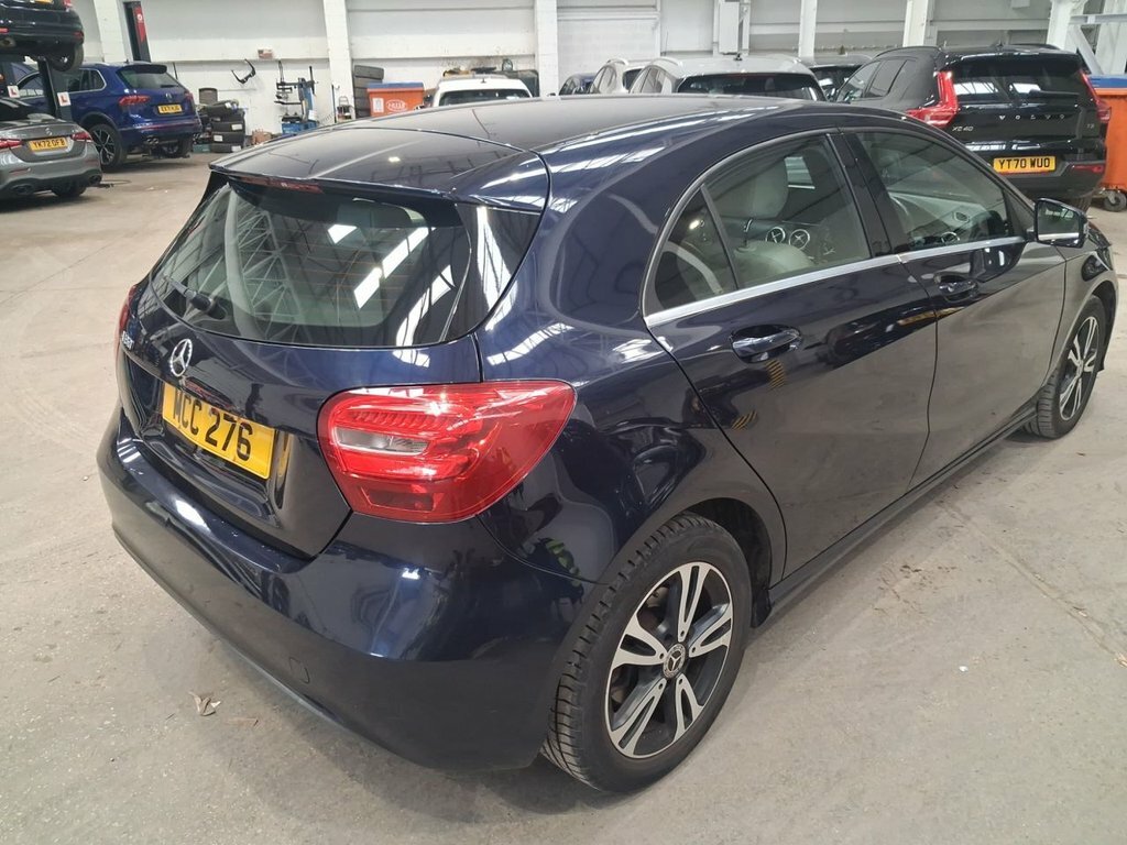 Mercedes-Benz A Class 1.6L Se Blue #4