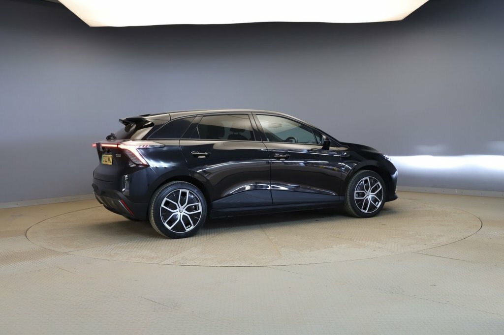 MG MG4 Hatchback Black #4