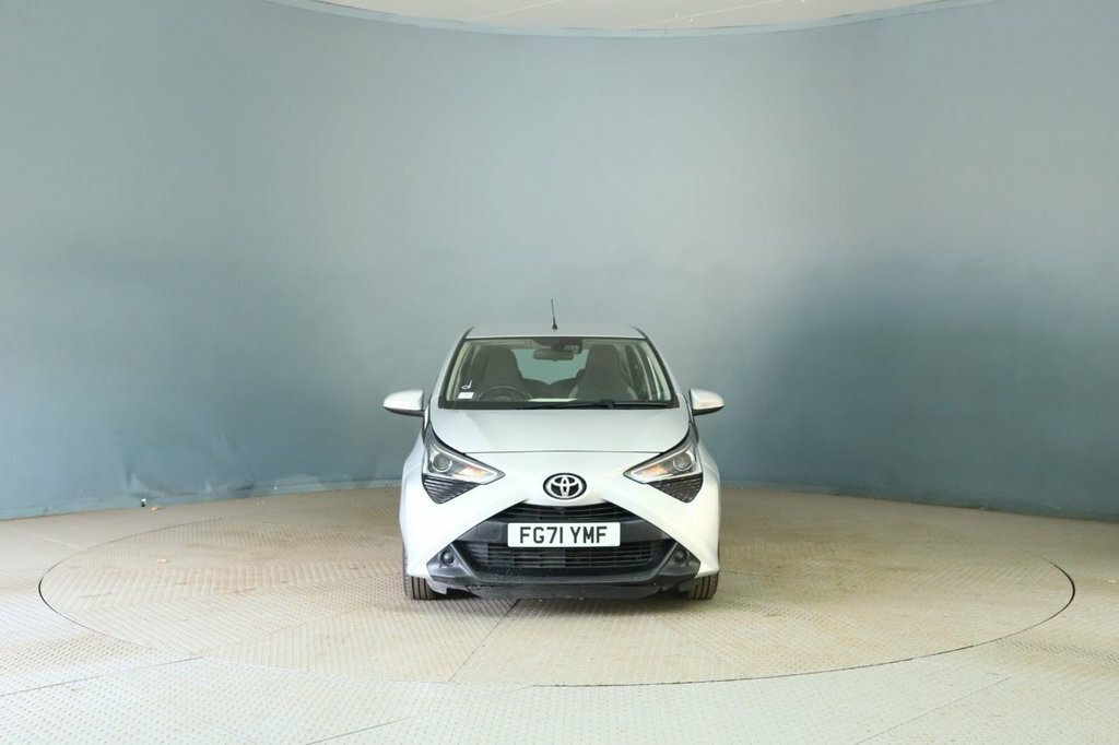 Toyota Aygo 1L X-play Silver #2