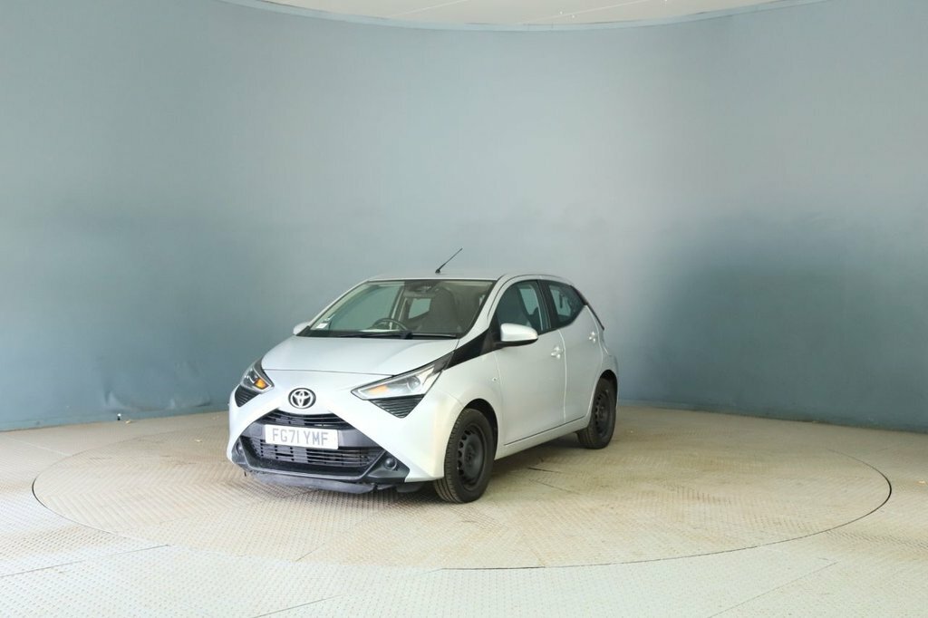 Toyota Aygo 1L X-play Silver #3