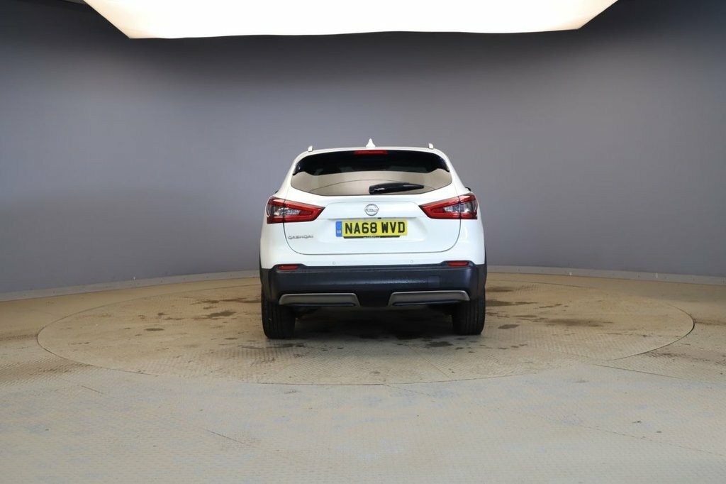 Nissan Qashqai 1.3L N-connecta White #6