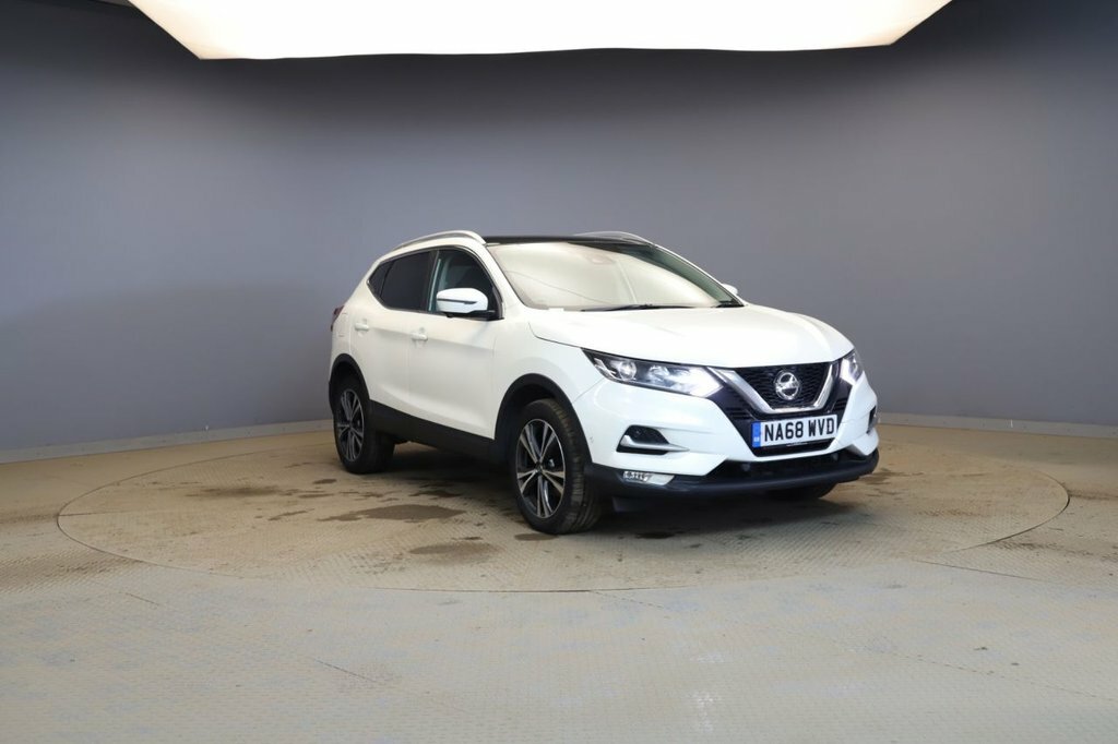 Nissan Qashqai 1.3L N-connecta White