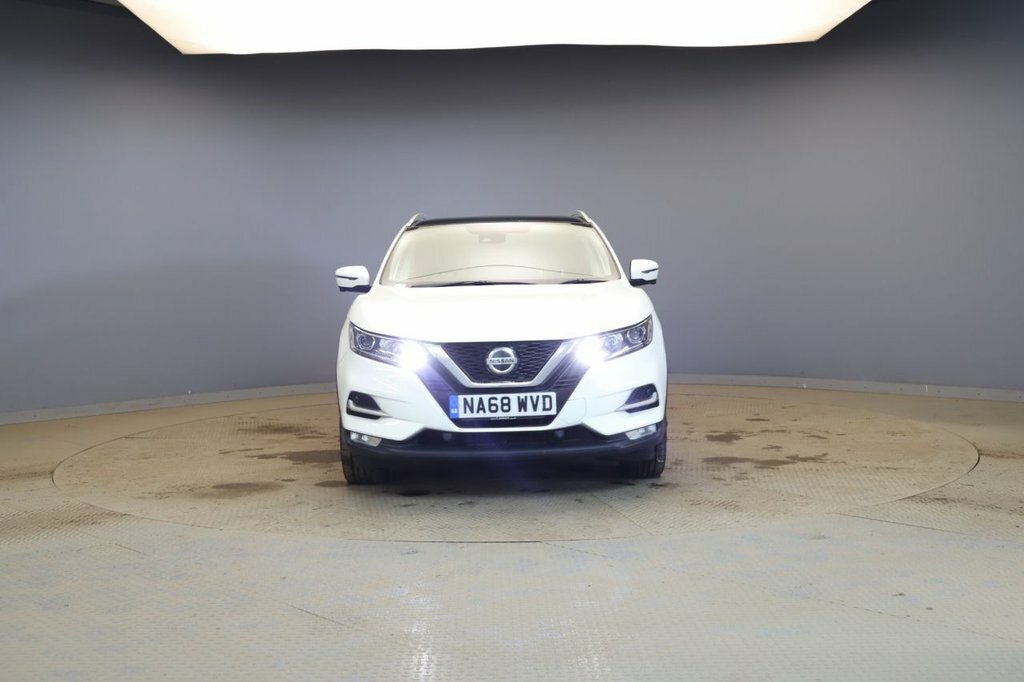 Nissan Qashqai 1.3L N-connecta White #2