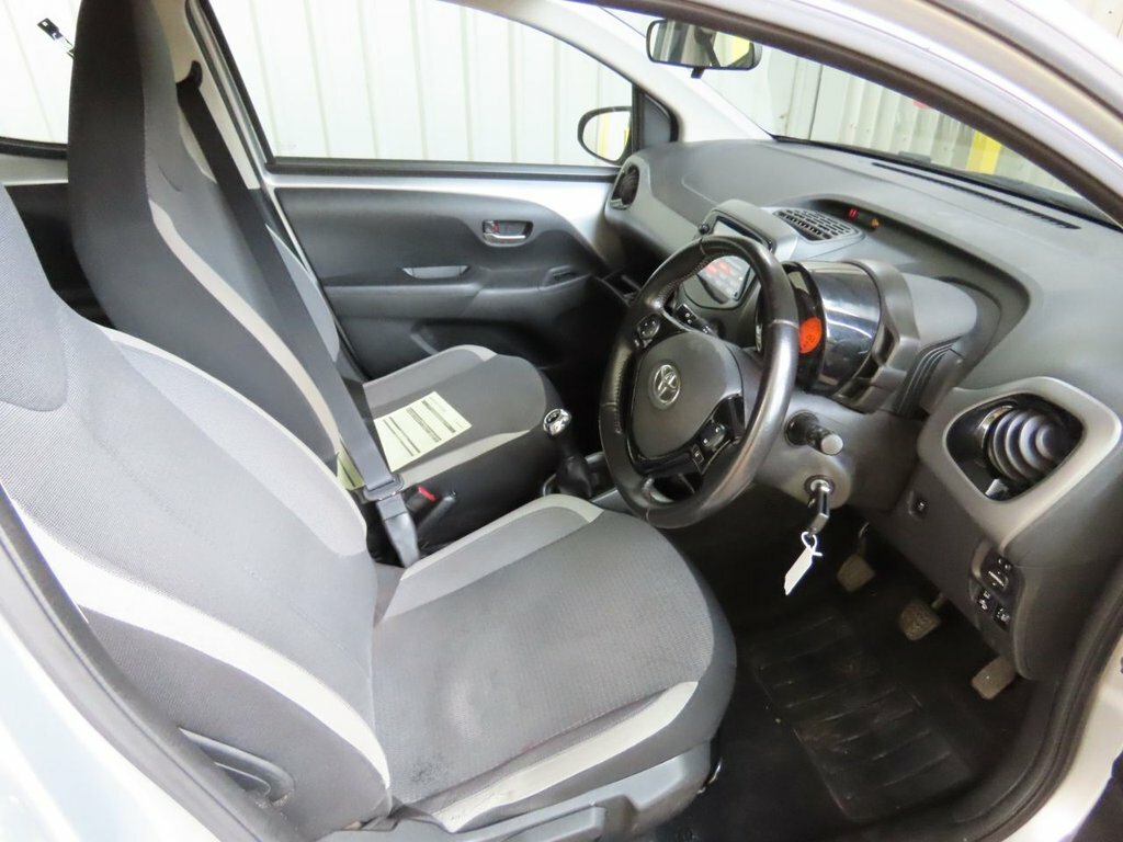 Toyota Aygo Grey #7
