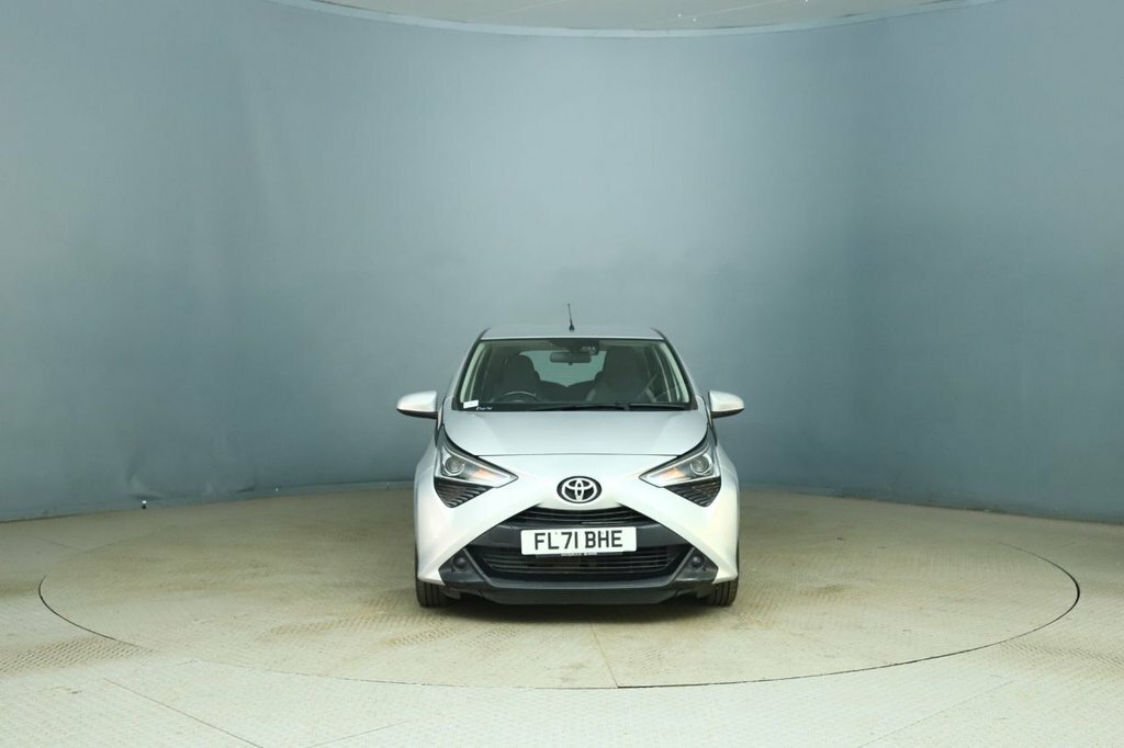 Toyota Aygo 1L X-play Silver #2
