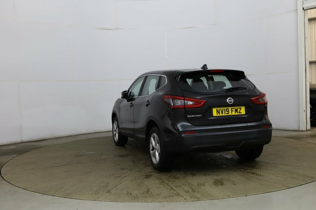 Nissan Qashqai 1.3L Acenta Premium Black #5