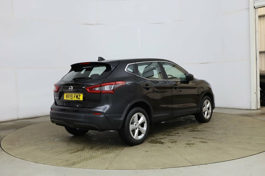 Nissan Qashqai 1.3L Acenta Premium Black #6