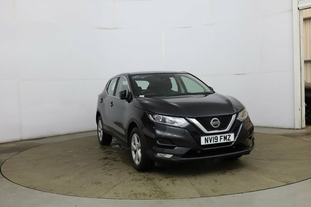 Nissan Qashqai 1.3L Acenta Premium Black