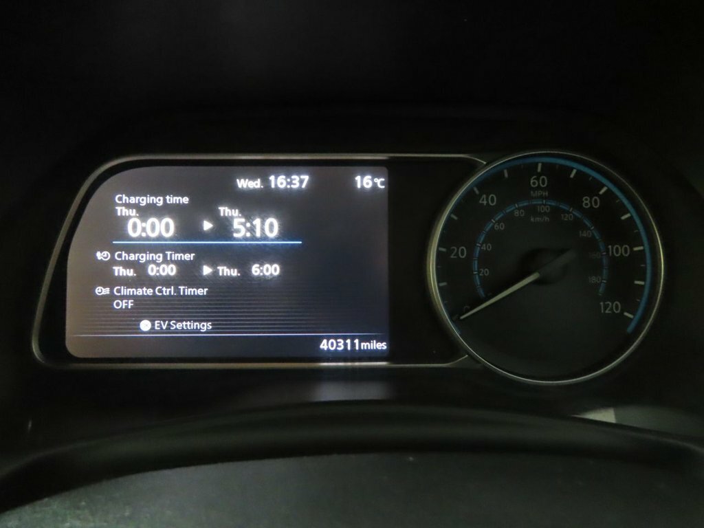 Nissan Leaf 110Kw Tekna 40Kwh Silver #9