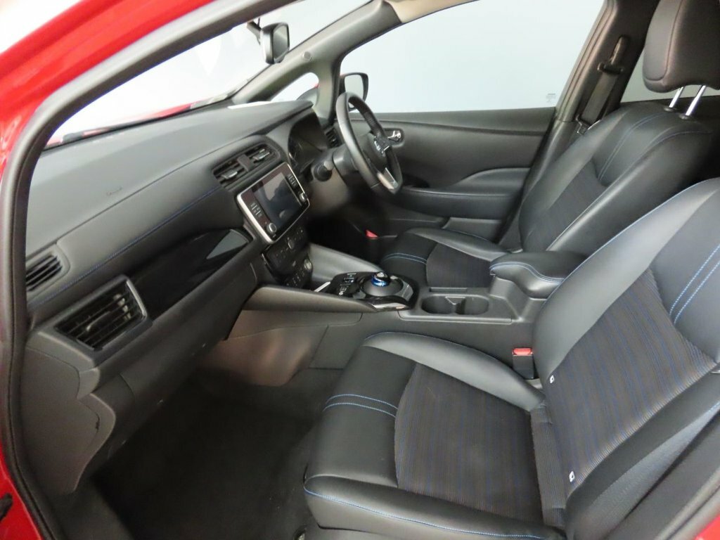 Nissan Leaf 110Kw Tekna 40Kwh Silver #8