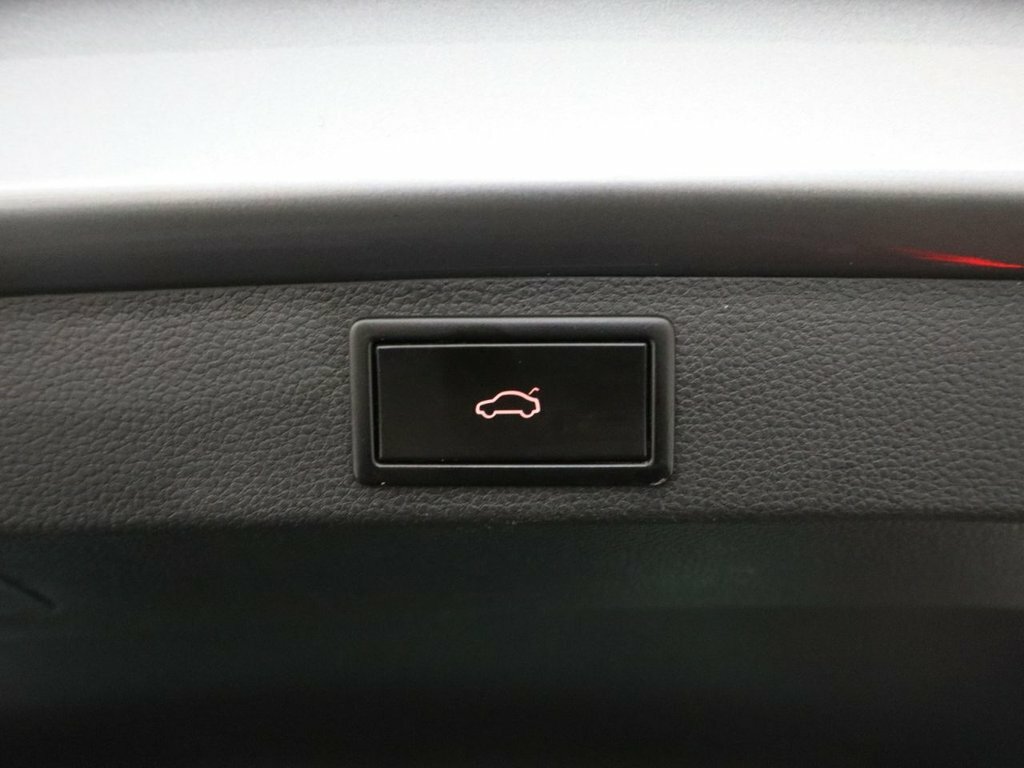 Skoda Karoq Se Tsi White #41
