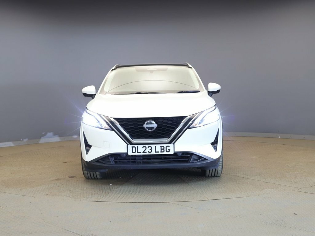 Nissan Qashqai 1.3L N-connecta White #2