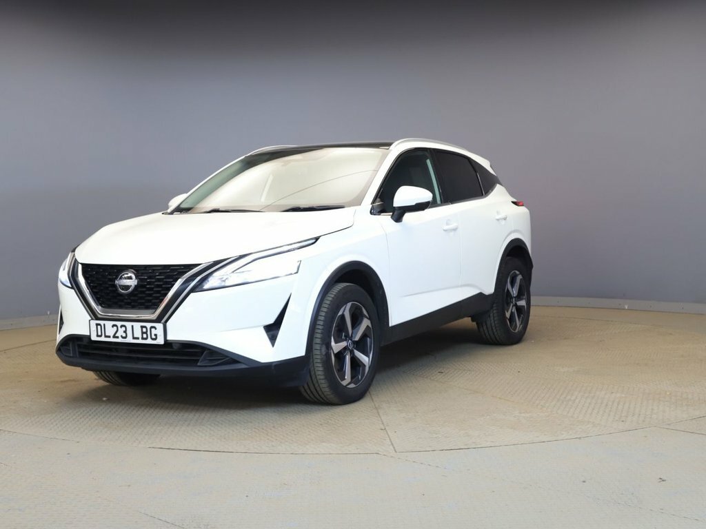 Nissan Qashqai 1.3L N-connecta White #3