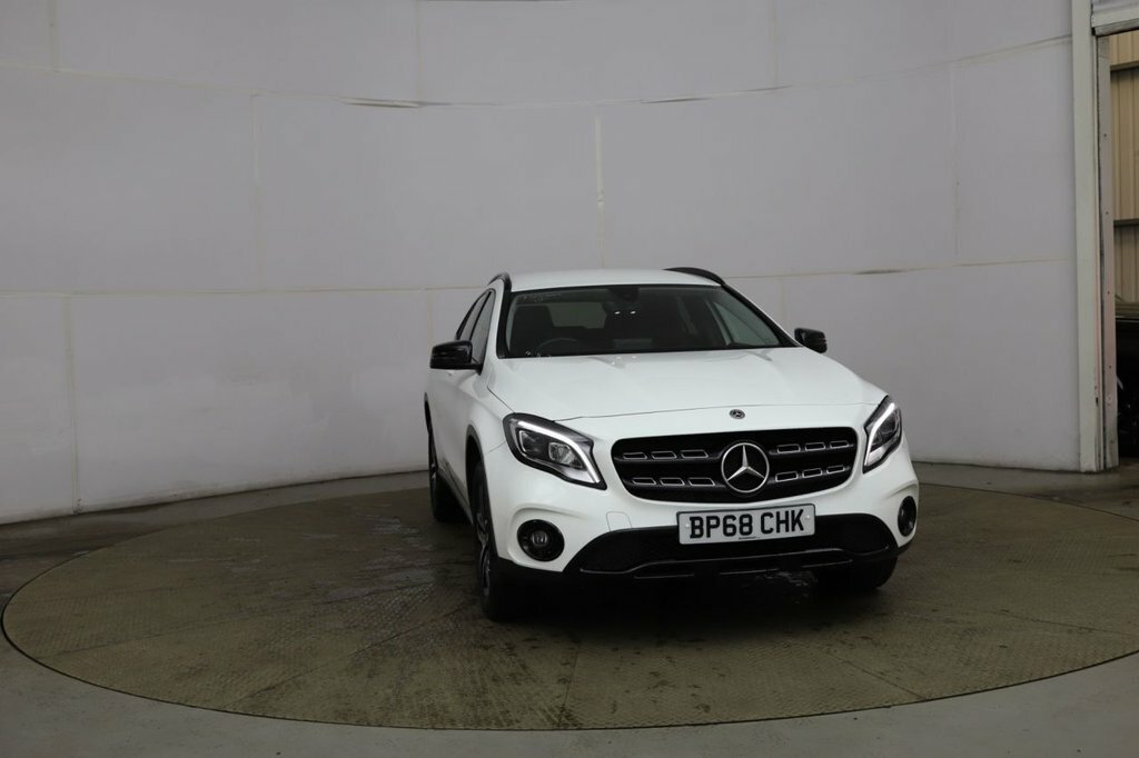 Mercedes-Benz GLA Class 1.6L Urban Edition White