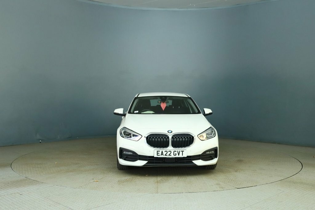 BMW 1 Series 1.5L Se White #2