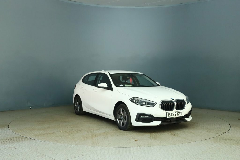 BMW 1 Series 1.5L Se White