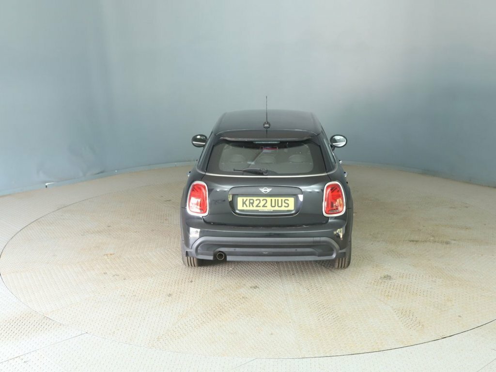 Mini Hatch 1.5L One Classic Black #4