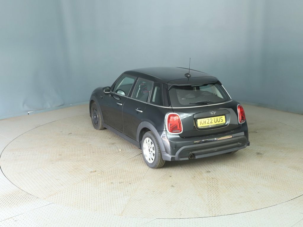 Mini Hatch 1.5L One Classic Black #5
