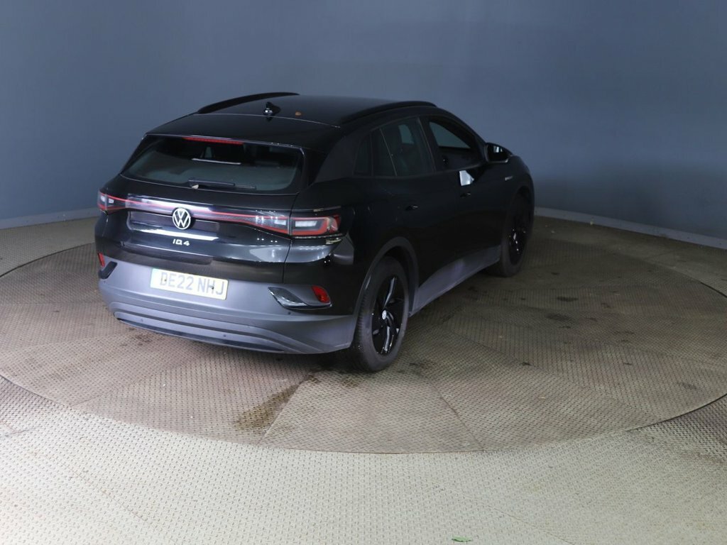 Volkswagen ID.4 Suv Black #6