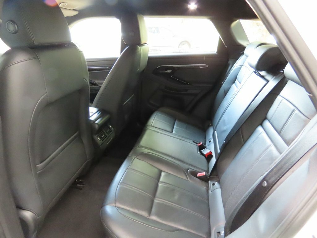 Land Rover Range Rover Evoque 1.5 P300e Black #10