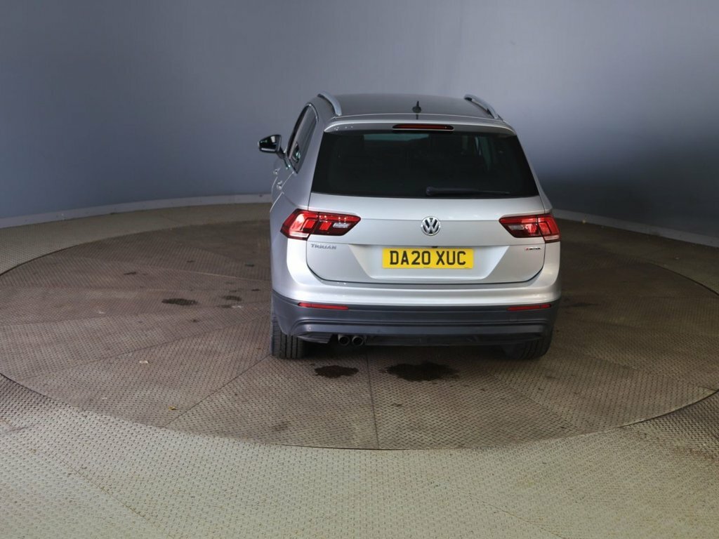 Volkswagen Tiguan 2L Match Silver #4